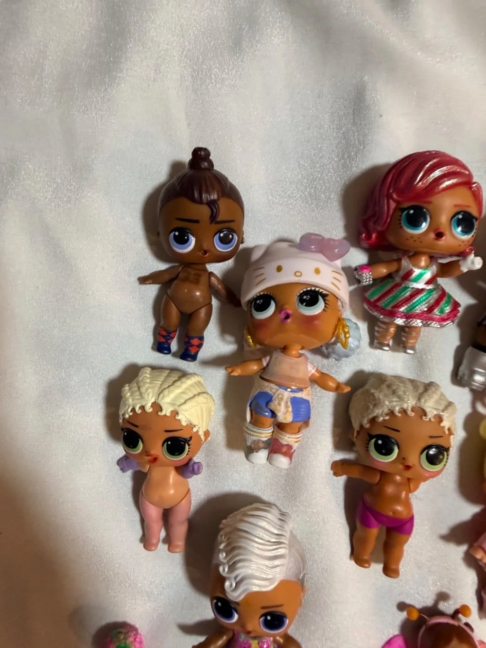 L.O.L. Surprise Dolls Lot of 11 + Accessories